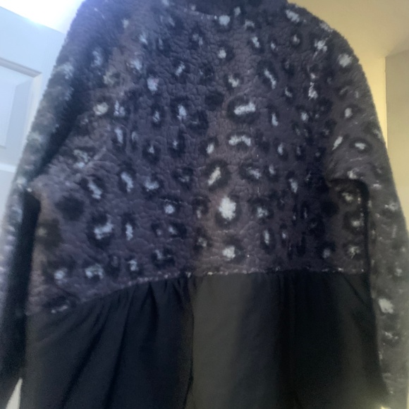 Pullover - Picture 2 of 3